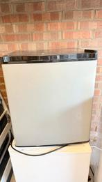 Mini Koelkast - Ideaal voor Camping!, Ophalen, Minder dan 75 liter, Zonder vriesvak, Gebruikt