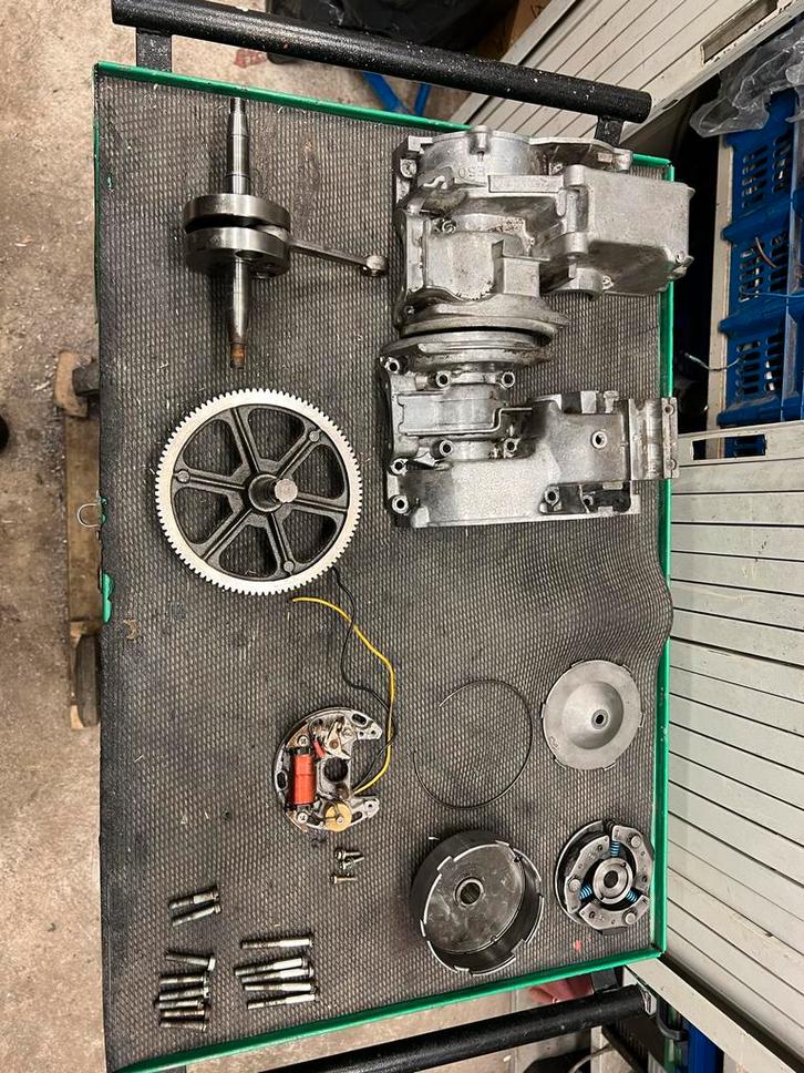 Puch Blok, Fietsen en Brommers, Brommeronderdelen | Algemeen, Zo goed als nieuw, Blok, Ophalen