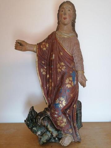 Zeer zeldzaam Antiek houten beeld van een heilige op draak beschikbaar voor biedingen