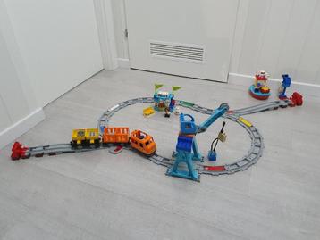 Duplo 10875 - Grote Elektrische Bluetooth Goederen Trein beschikbaar voor biedingen