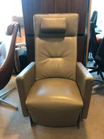 Relaxfauteuil gealux met verstelbare rug en voetenbank, Ophalen of Verzenden, Zo goed als nieuw, 50 tot 75 cm