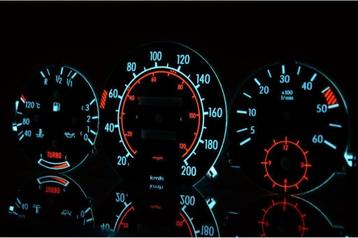 Mercedes E-klasse W123 - Indiglo Tellerplaten beschikbaar voor biedingen