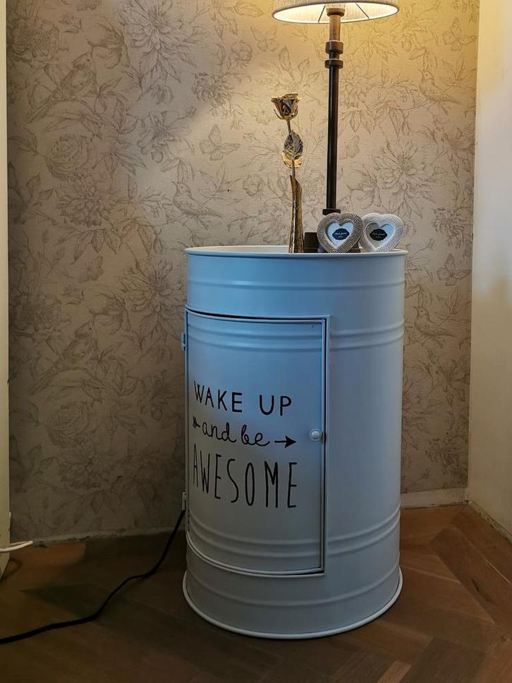 Set van 2 nachtkastjes / oliedrum-model, Huis en Inrichting, Tafels | Statafels, Zo goed als nieuw, Ophalen