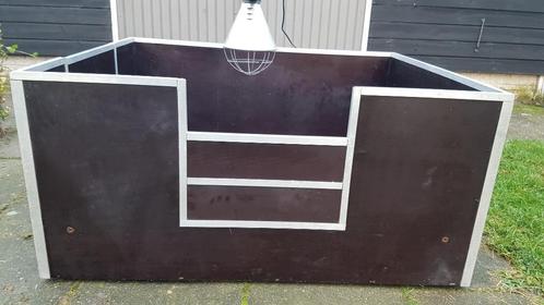 Werpkist te huur 133 x 109, Dieren en Toebehoren, Hondenhokken, Gebruikt, Minder dan 65 cm, 110 cm of meer, Ophalen