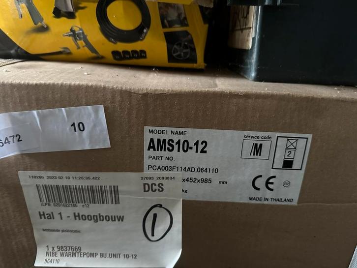 Nibe Split AMS 10-12 buitenunit lucht/water warmtepomp, Doe-het-zelf en Verbouw, Verwarming en Radiatoren, Zo goed als nieuw, Overige typen