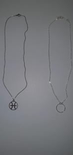 2 x ketting met hanger zilver kleurig, Sieraden, Tassen en Uiterlijk, Kettingen, Ophalen of Verzenden, Zo goed als nieuw, Zilver