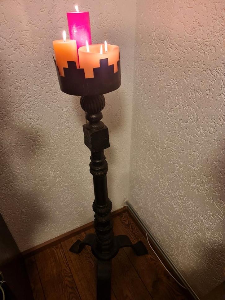 Kandelaar met kaarsen, Antiek en Kunst, Antiek | Kandelaars, Overige materialen, Ophalen