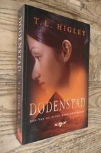 Dodenstad - T.L. Higley (christelijke roman), Boeken, Ophalen of Verzenden, Zo goed als nieuw, Nederland