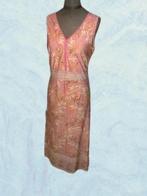 Jurk K-Design large, Kleding | Dames, Jurken, K-design, Maat 42/44 (L), Zo goed als nieuw, Onder de knie