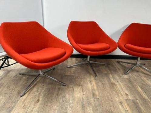 Allermuir fauteuil A640 (rood/oranje), Huis en Inrichting, Fauteuils, Stof, Ophalen