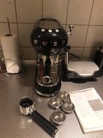 SMEG koffiemachine, Witgoed en Apparatuur, Koffiezetapparaten, 2 tot 4 kopjes, Ophalen of Verzenden, Zo goed als nieuw, Koffiemachine
