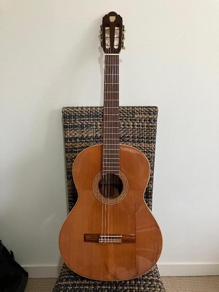 Acoustic Guitar Alhambra 3C, Muziek en Instrumenten, Snaarinstrumenten | Gitaren | Akoestisch, Gebruikt, Klassieke of Spaanse gitaar