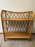Vintage rotan bijzettafel/boekenkast - Archive Store, 45 tot 60 cm, Overige materialen, Minder dan 55 cm, Ophalen of Verzenden