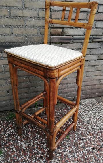 Kruk/barkruk. ROHE? Rotan. 1960/1970.  106 cm.  beschikbaar voor biedingen