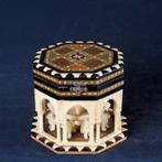 Alhambra juwelen sieradendoos Granada, Ophalen