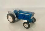 Britains oude Ford 5000 tractor, Hobby en Vrije tijd, Modelauto's | 1:32, Verzenden, Gebruikt, Tractor of Landbouw, Britains