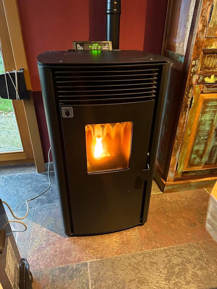 Pelletkachel 8KW met 1,5 jaar gatantie, Huis en Inrichting, Kachels, Gebruikt, Vrijstaand, Pelletkachel, Hout, Ophalen