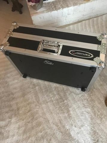 Nieuwe Traktor S4+Odyusa flightcase, zijpanelen en decksaver beschikbaar voor biedingen