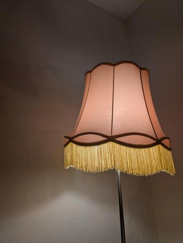 Lampenkap + evt. voet - Zo goed als nieuw! beschikbaar voor biedingen