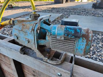 Waterpomp beschikbaar voor biedingen