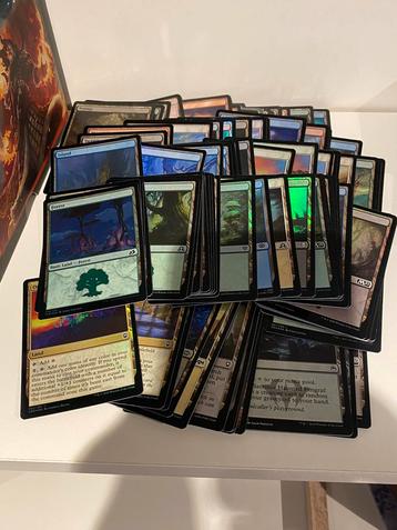 Foil Land Stapel - 100+ Kaarten! beschikbaar voor biedingen