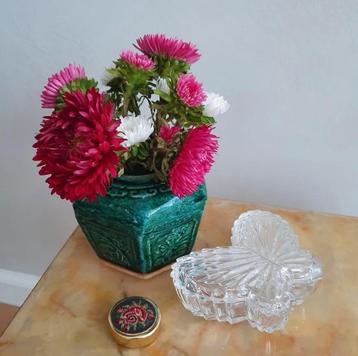 Antiek vintage kristallen vlinderbakje sieradendoostje beschikbaar voor biedingen