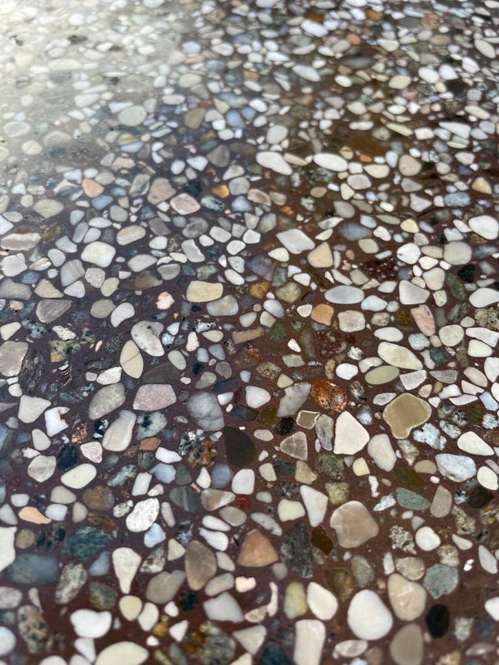 Natuursteen vloertegel terrazzo rouge, Doe-het-zelf en Verbouw, Tegels, Nieuw, Vloertegels, Hardsteen, 20 tot 40 cm, 20 tot 40 cm