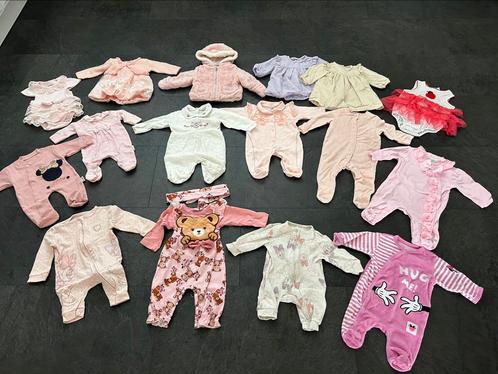 Partij baby meisjes kleding pakket 120st+ etc mt 50 tm 62, Kinderen en Baby's, Babykleding | Baby-kledingpakketten, Gebruikt, Maat 56