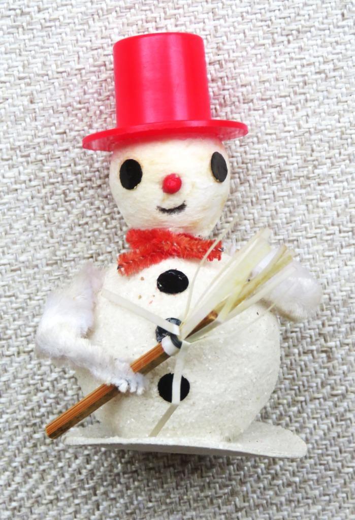 Oude kersthanger Sneeuwpop met bezem ( kan ook staan ), Diversen, Kerst, Ophalen of Verzenden