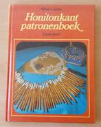 Kantklossen - Honitonkant Patronenboek - Elsie Luxton - 1984, Hobby en Vrije tijd, Kantklossen, Gebruikt, Ophalen of Verzenden