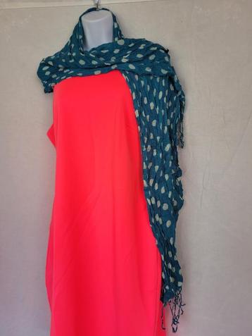 Leuke blauwe sjaal met witte stippen 45x180 beschikbaar voor biedingen