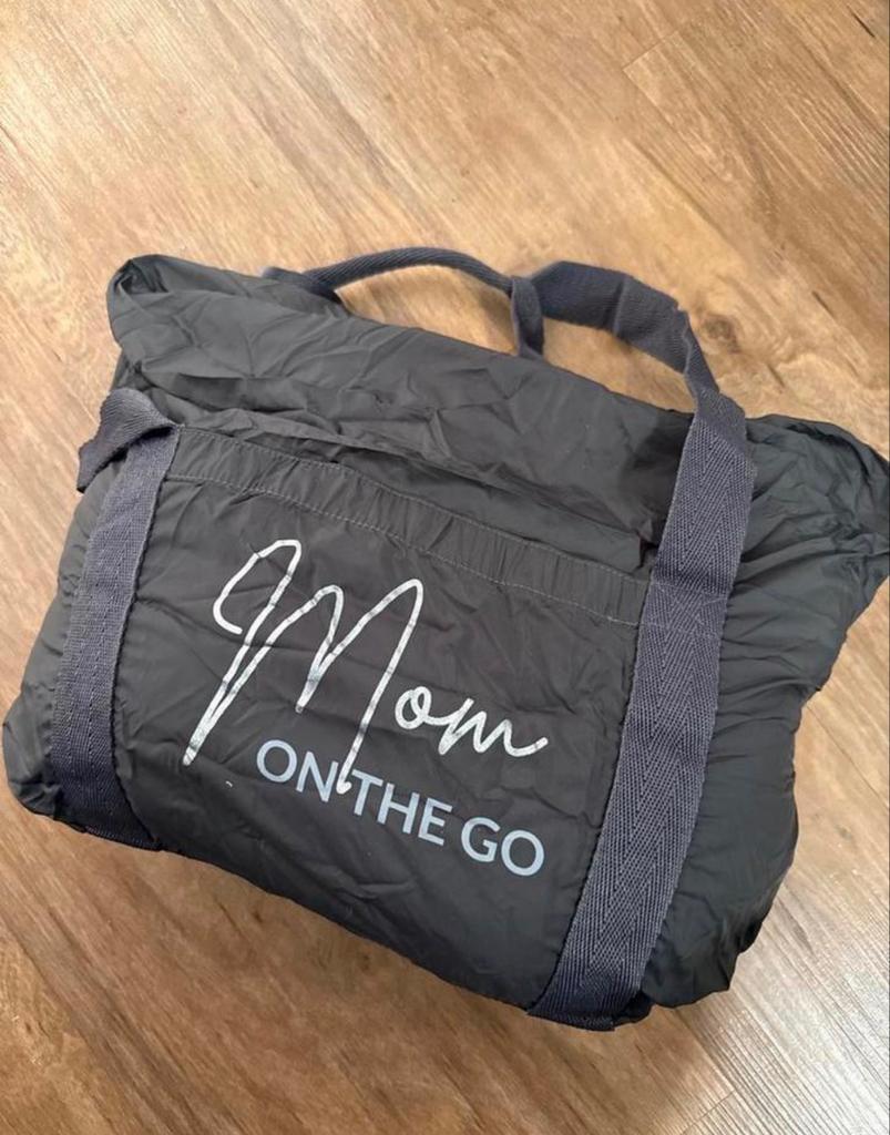 Mom to go kussen & tas in één!, Kinderen en Baby's, Luiertassen, Ophalen of Verzenden, Zo goed als nieuw, Rugzak