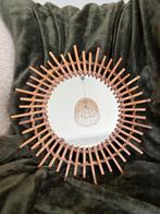 Rotan spiegel - bruin. Bohemian Ibiza., Huis en Inrichting, Woonaccessoires | Spiegels, Minder dan 50 cm, Verzenden, Rond, Zo goed als nieuw
