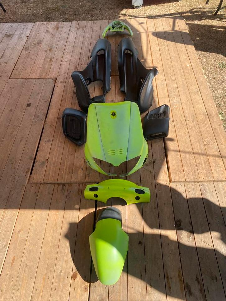 Kappenset gilera runner (moet weg), Fietsen en Brommers, Scooters | Piaggio, Gebruikt, Overige modellen, Benzine, Ophalen