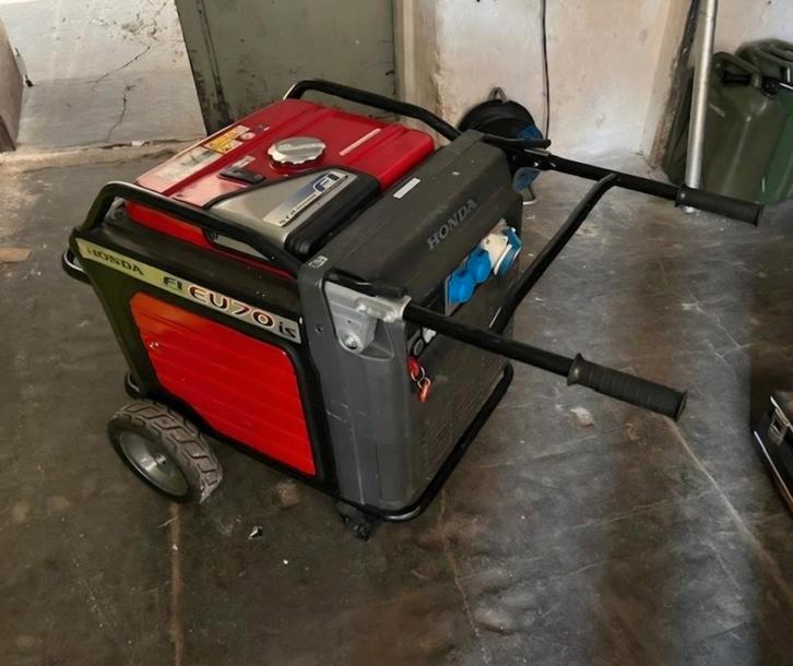 Honda EU70is aggregaat generator, Doe-het-zelf en Verbouw, Aggregaten, Benzine, Minder dan 5 kVA, Ophalen of Verzenden