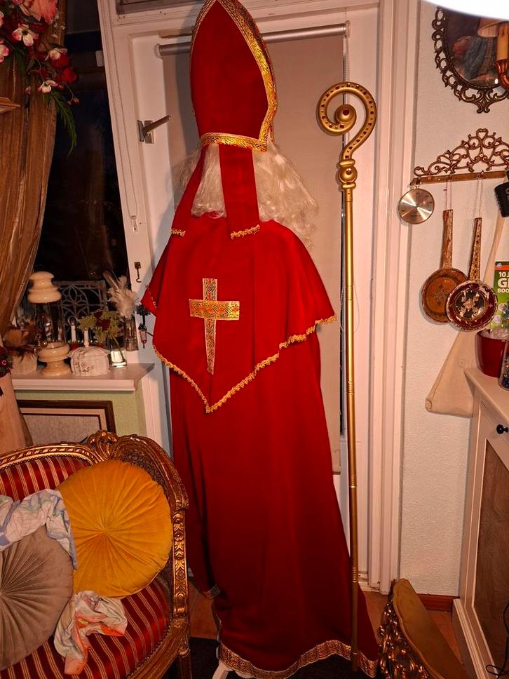 Compleet Sinterklaas Kostuum, Hobby en Vrije tijd, Kostuums, Theaterbenodigdheden en LARP, Zo goed als nieuw, Pak of Jurk, Ophalen of Verzenden