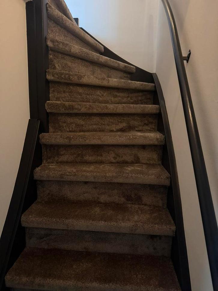 ‼️trap bekleden inc tapijt va€350 trappen stofferen Actie‼️, Huis en Inrichting, Stoffering | Vloerbedekking, Zo goed als nieuw