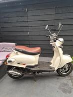 iva scooter, Ophalen, Gebruikt, Benzine