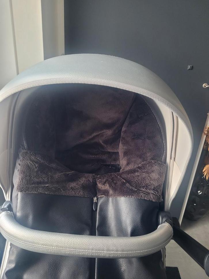 Zilveren Mima Xari Kinderwagen, Kinderen en Baby's, Kinderwagens en Combinaties, Zo goed als nieuw, Kinderwagen, Overige merken