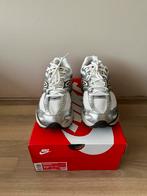 Nike sneakers Air Max Moto 2 K bruin/zilver/wit maat 42.5, Wit, Nike, Nieuw, Ophalen of Verzenden