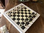 Schaak/ backgammon spel compleet  in houten doos igs € 7, Hobby en Vrije tijd, Gezelschapsspellen | Bordspellen, Ophalen of Verzenden