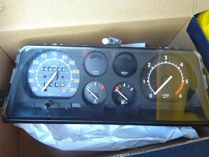 Opel Corsa A Turbo Diesel tellerbak (met mph snelheidsmeter), Auto-onderdelen, Dashboard en Schakelaars, Opel, Gebruikt, Ophalen