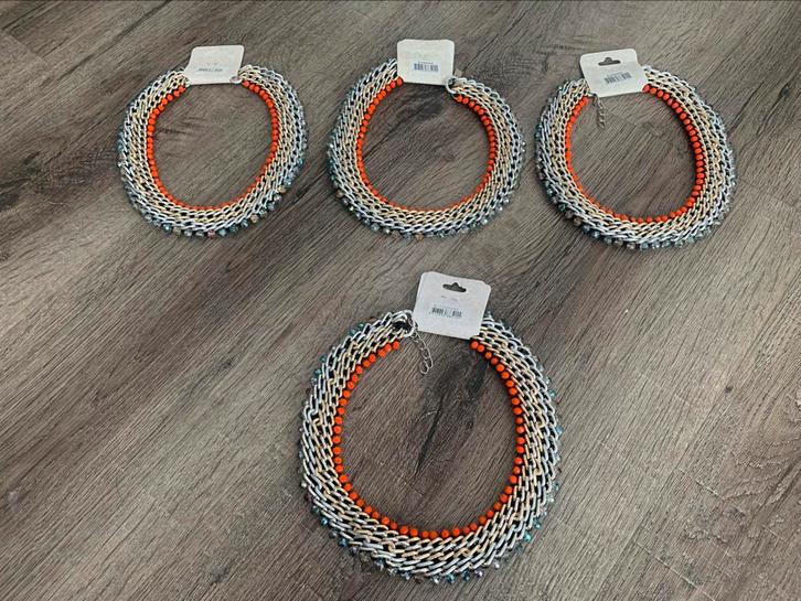 Partij 4 stuks Ibiza kettingen oranje ZK55, Sieraden, Tassen en Uiterlijk, Kettingen, Nieuw, Overige materialen, Oranje, Ophalen of Verzenden