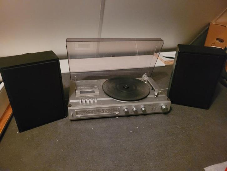 3 in 1 -> radio, platenspeler en cassettedeck + 2x speaker, Audio, Tv en Foto, Stereo-sets, Gebruikt, Cassettedeck, Tuner of Radio