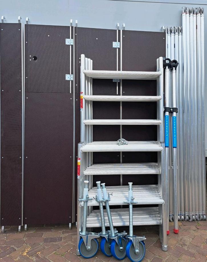 Te koop nieuwe 8.20 werkhoogte rolsteiger 90 breed, Doe-het-zelf en Verbouw, Steigers, Nieuw, Rolsteiger of Kamersteiger, 5 meter of hoger