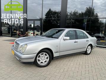 Mercedes E-klasse 240 Classic|Trekhaak beschikbaar voor biedingen
