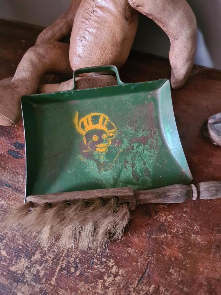 Antiek kinder stoffer en blik., Antiek en Kunst, Antiek | Speelgoed, Ophalen of Verzenden