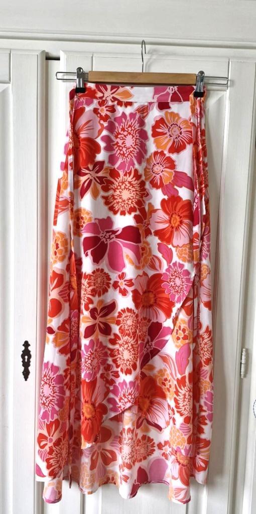 Fleurige Zomerrok, Kleding | Dames, Rokken, Zo goed als nieuw, Maat 36 (S), Rood, Onder de knie, Ophalen of Verzenden