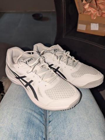 Asics zaalschoenen nieuw maat 38 beschikbaar voor biedingen