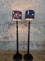 Set van 2 houten vloerlampen met getorste zuil, Huis en Inrichting, Ophalen, Gebruikt